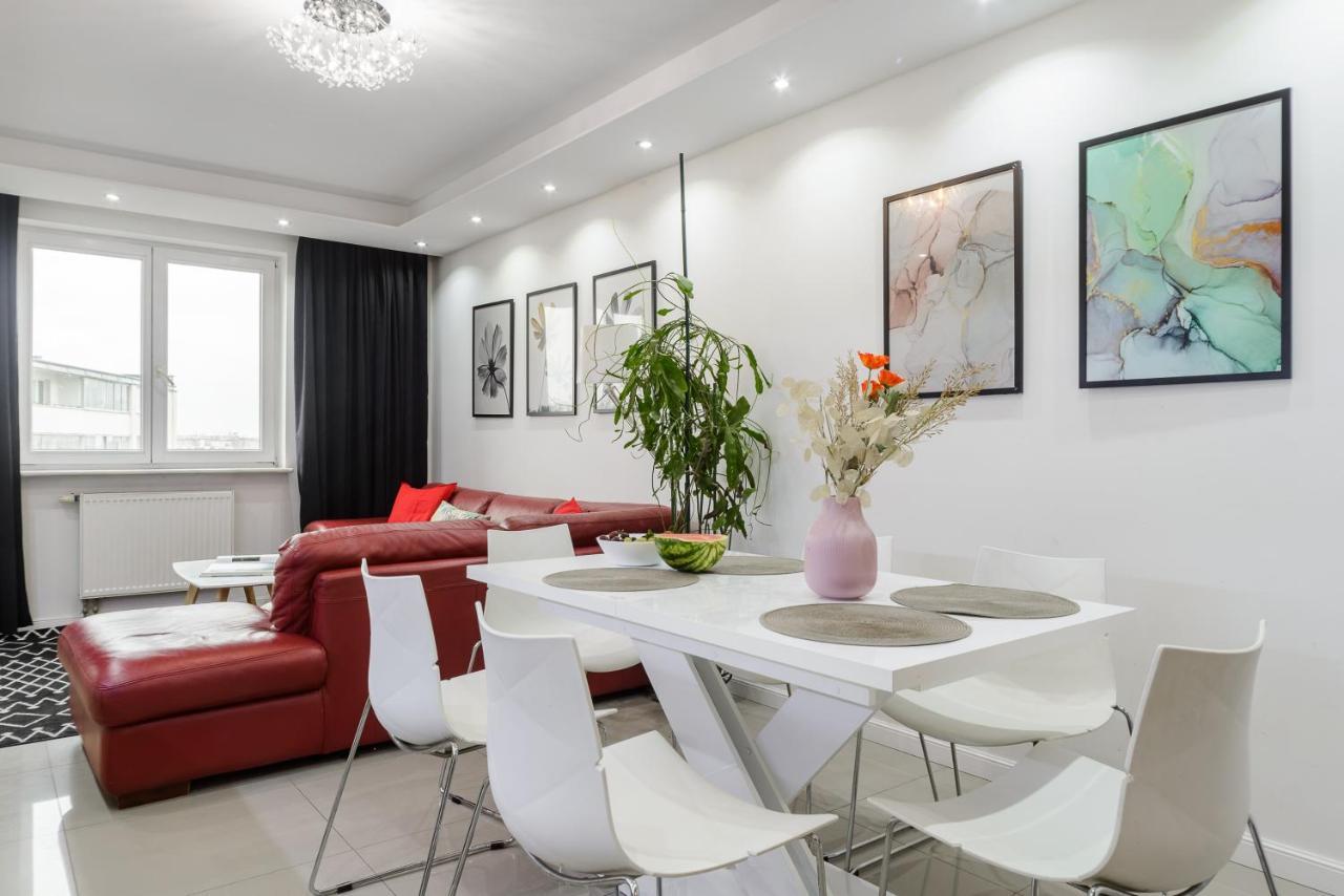 Family Apartment With A Terrace On Aleje Jerozolimskie Warschau Exterior foto